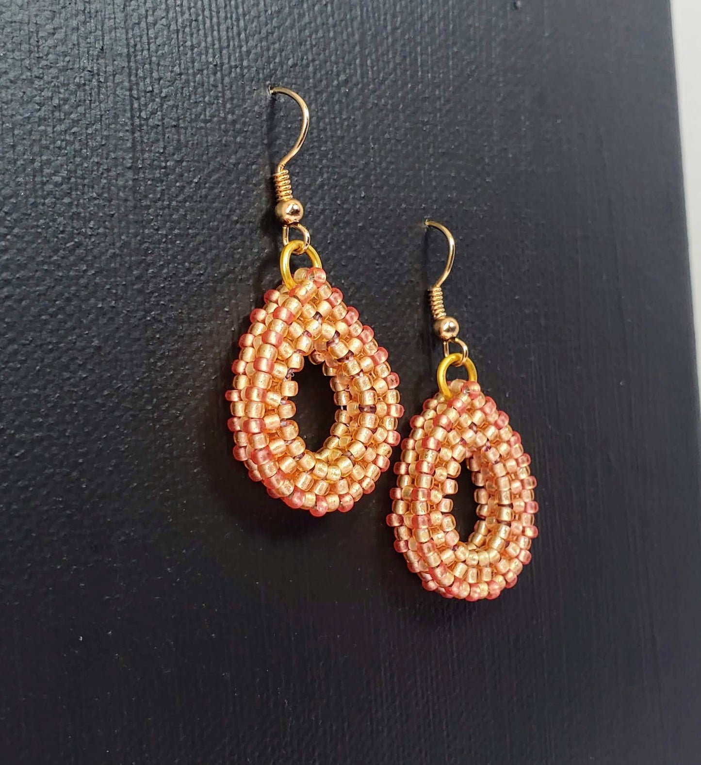Z - Just Peachy Beaded Earrings - TTC
