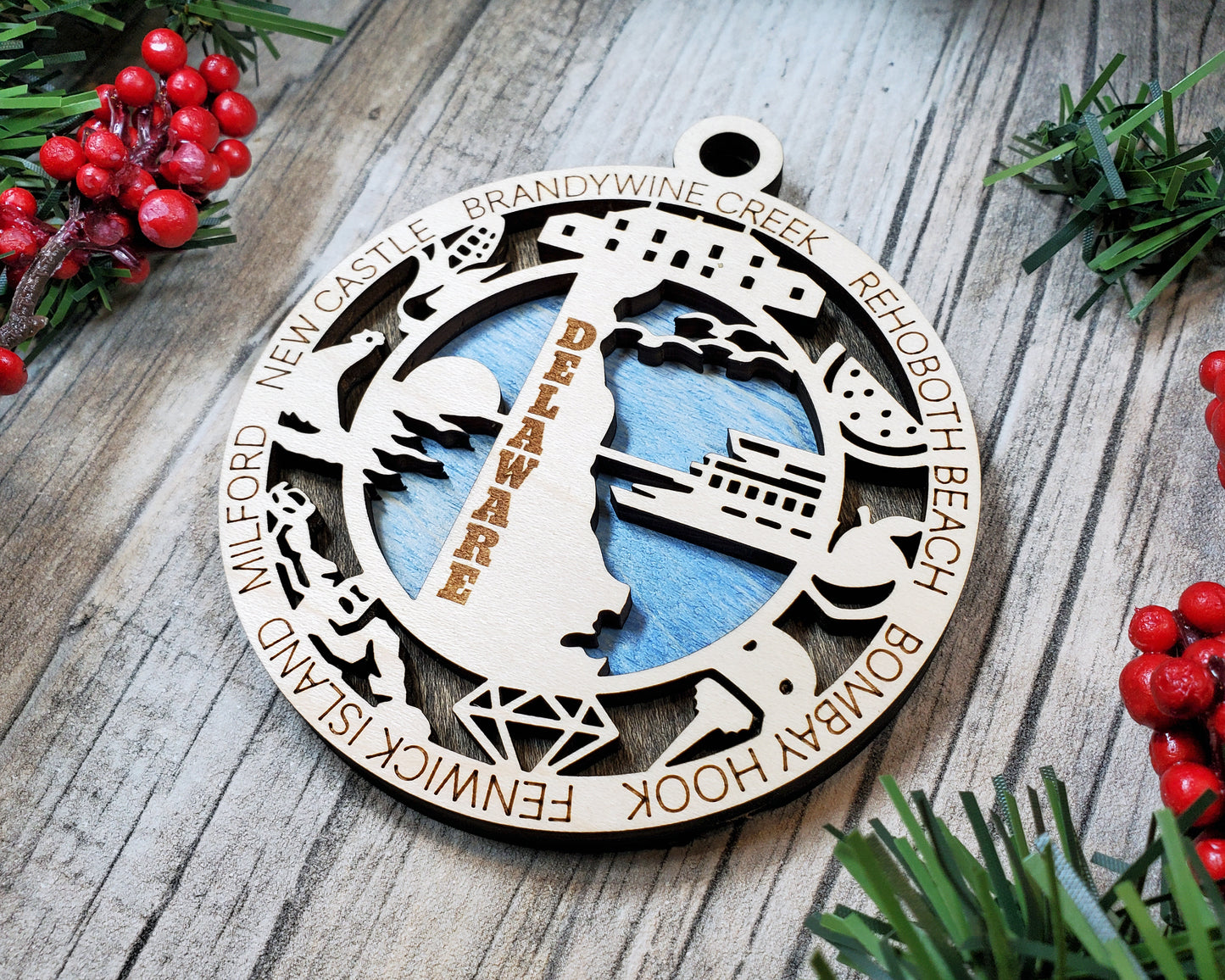 Delaware Round Ornament - KJW