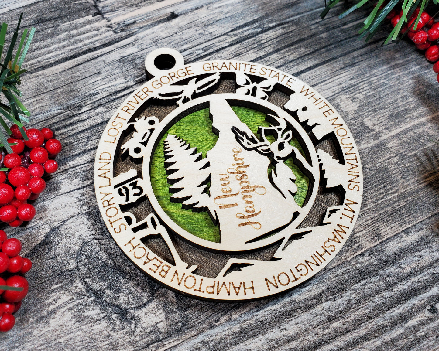 New Hampshire Round Ornament - KJW