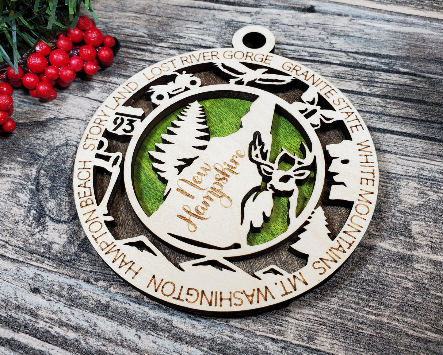 New Hampshire Round Ornament - KJW