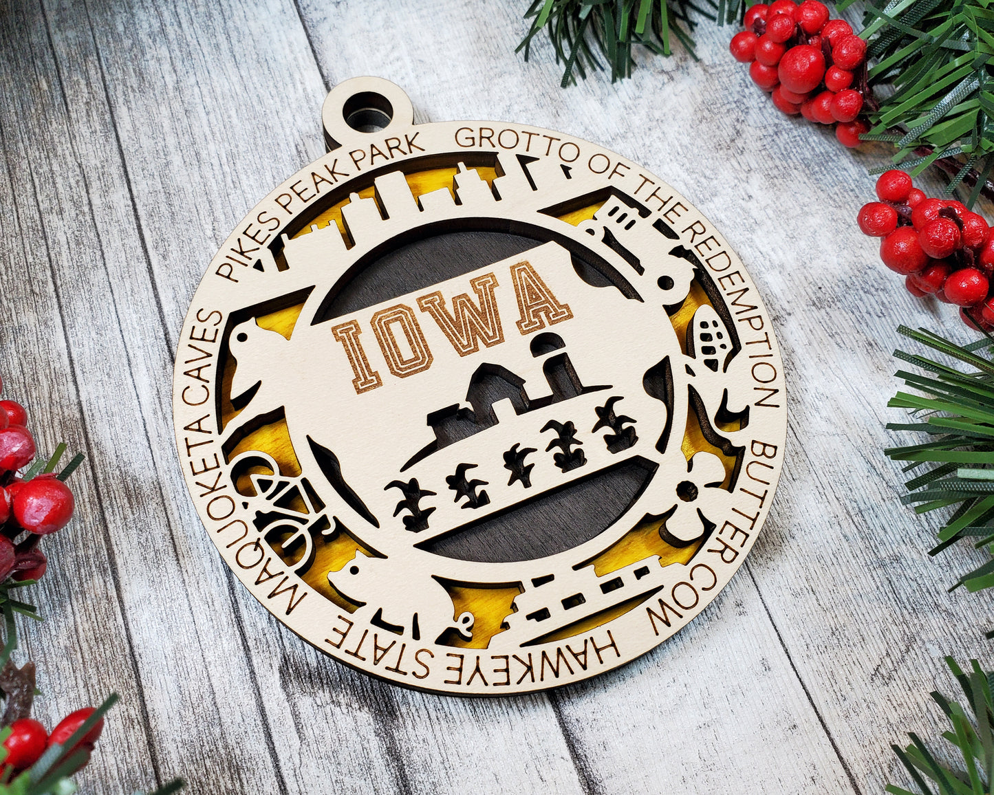 Iowa Round Ornament - KJW