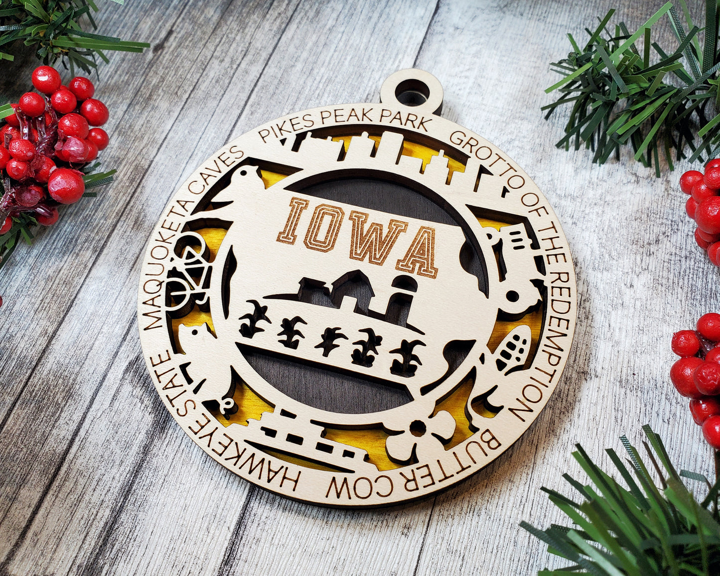 Iowa Round Ornament - KJW