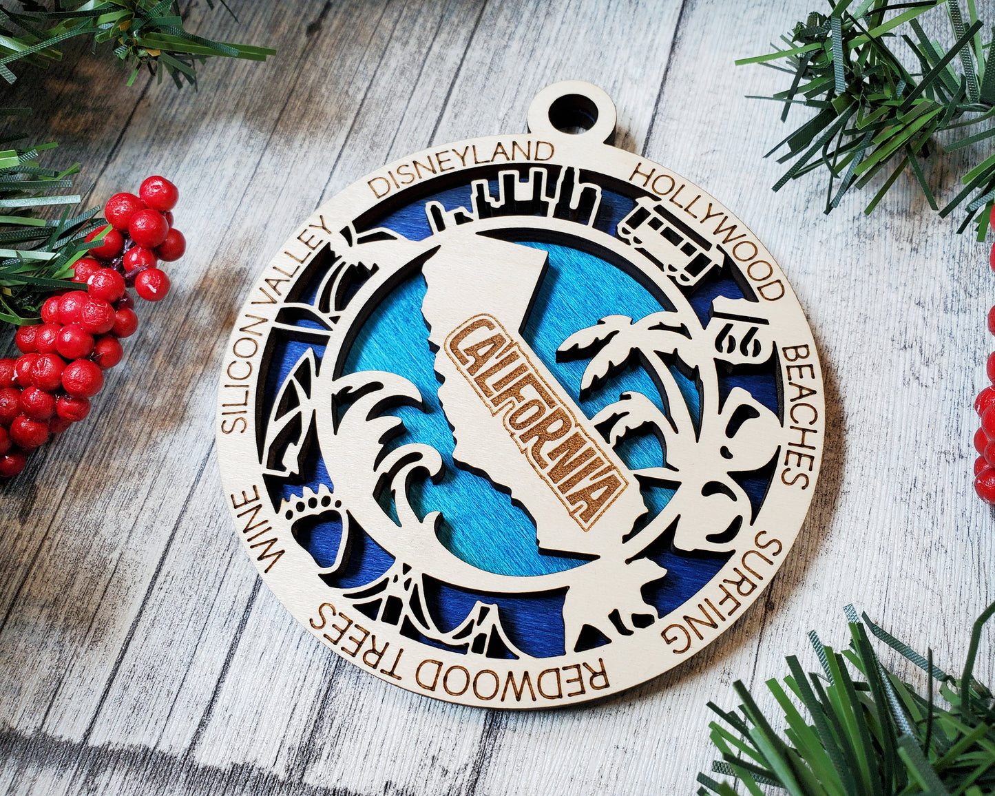 California Round Ornament - KJW
