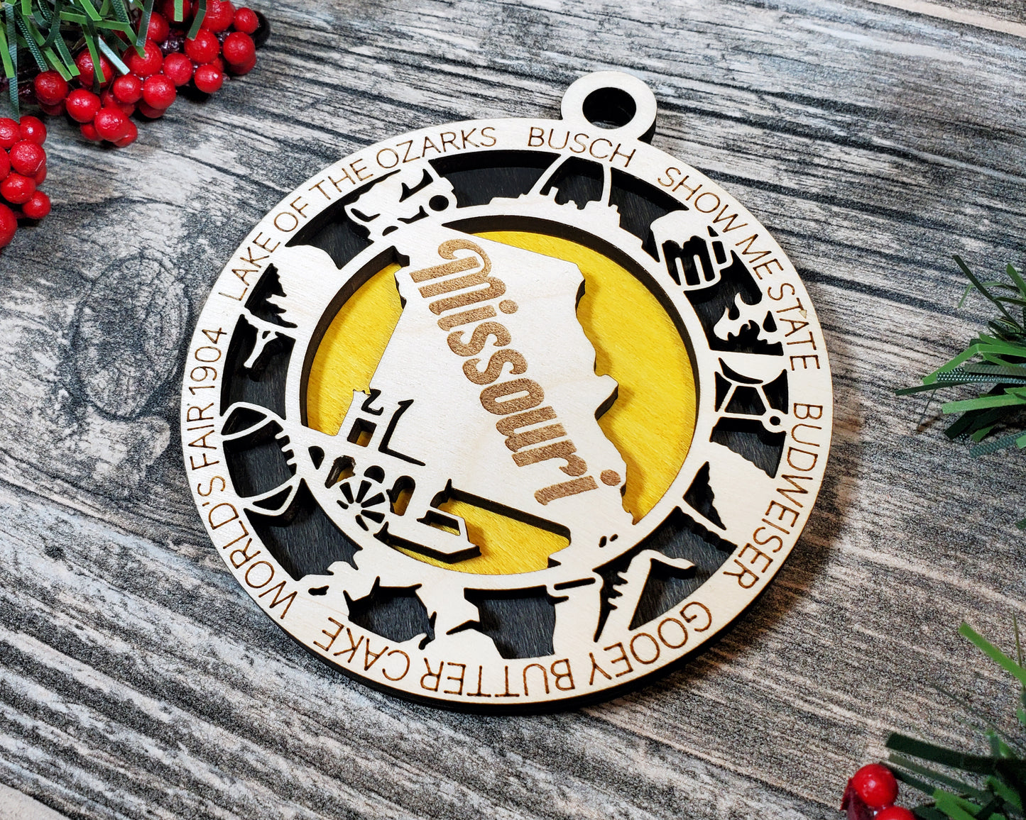 Missouri Round Ornament - KJW